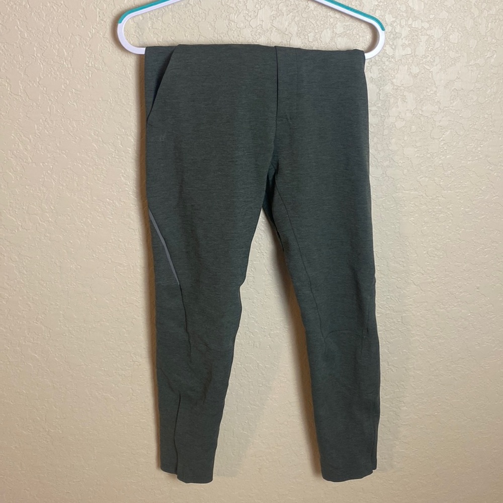 Lulu joggers